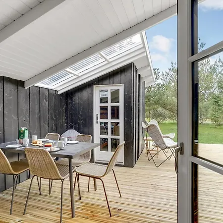 Amazing In With Kitchen